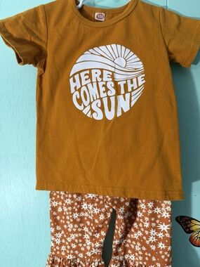 Kids 'Here Comes The Sun' Orange Graphic Tee